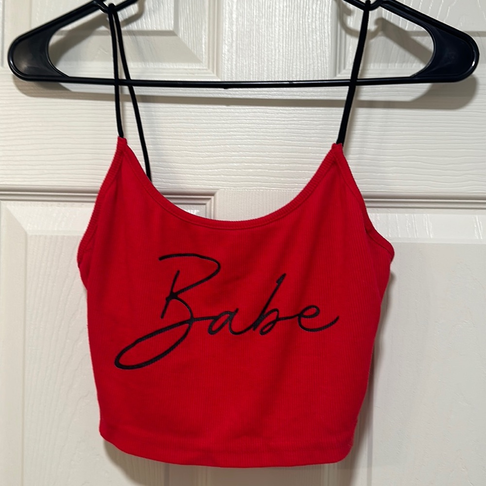 Graphic Crop Top